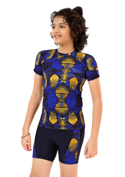 Batman : A 2-piece shorts and T-shirt swimwear for boys