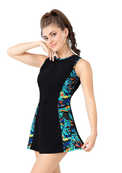 Pretty Women 12 : A solid swimwear with printed  side panel